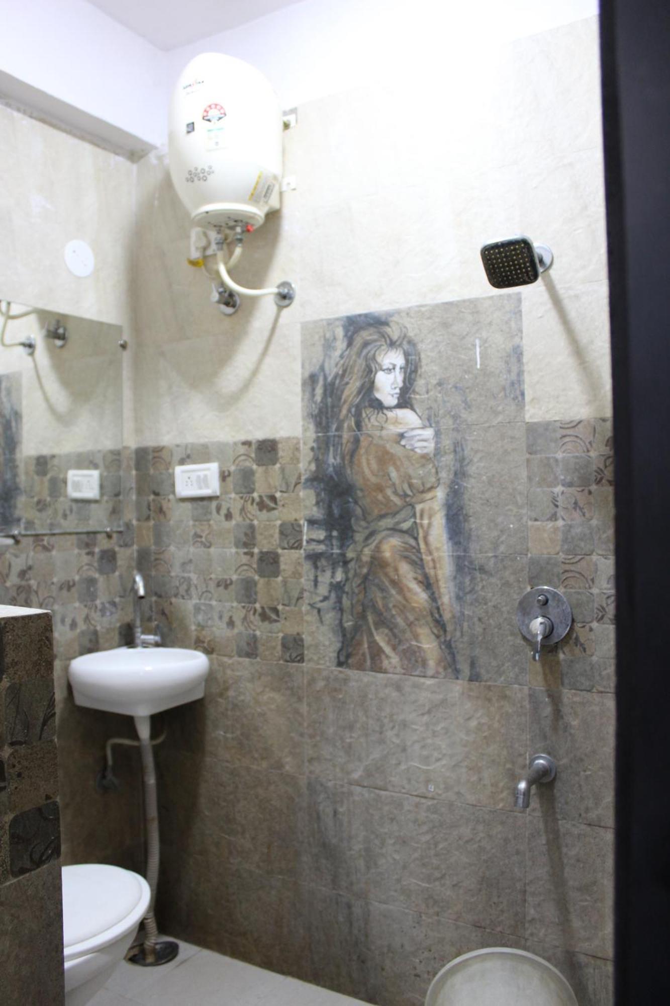 Hotel Quality Time Udaipur Exterior photo